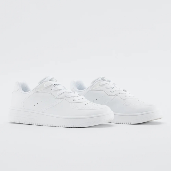 Fabletics Wilshire Lifestyle Sneaker - Picture 2 of 7